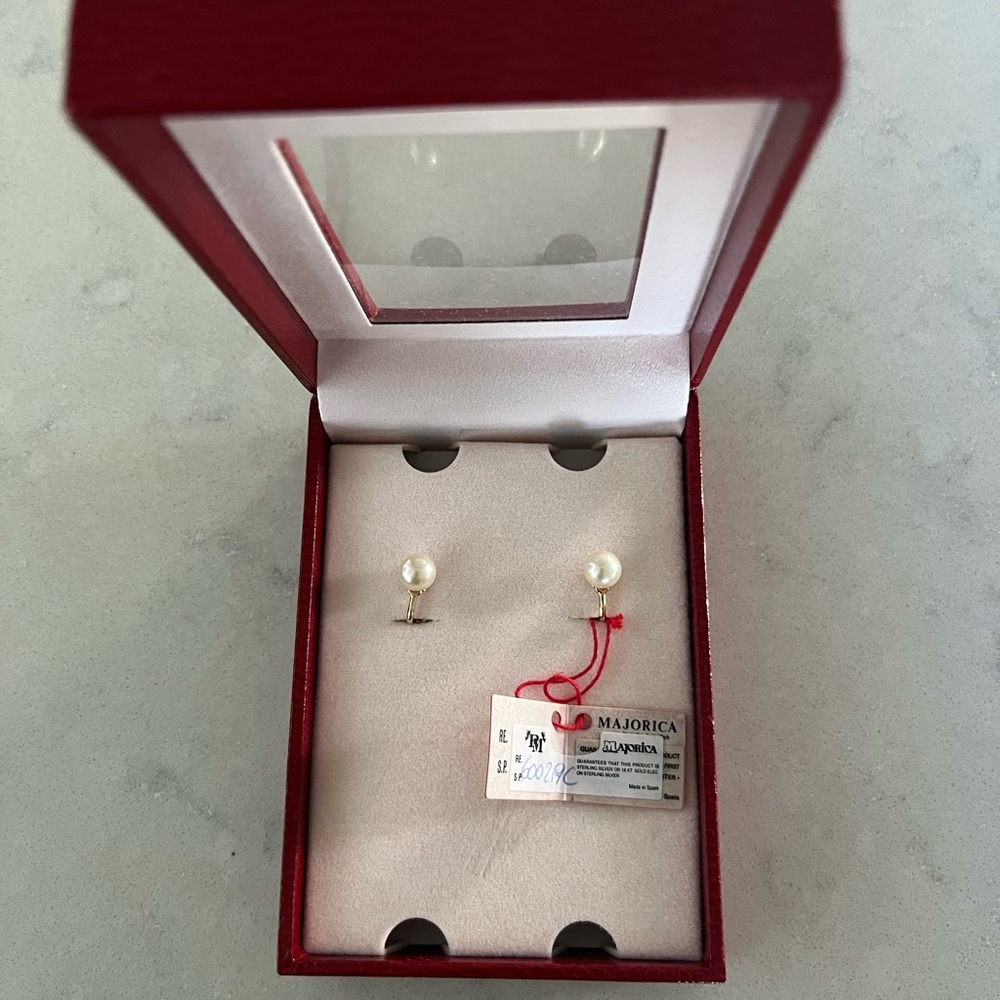 NWT Majorica Clip-on Pearls from Spain